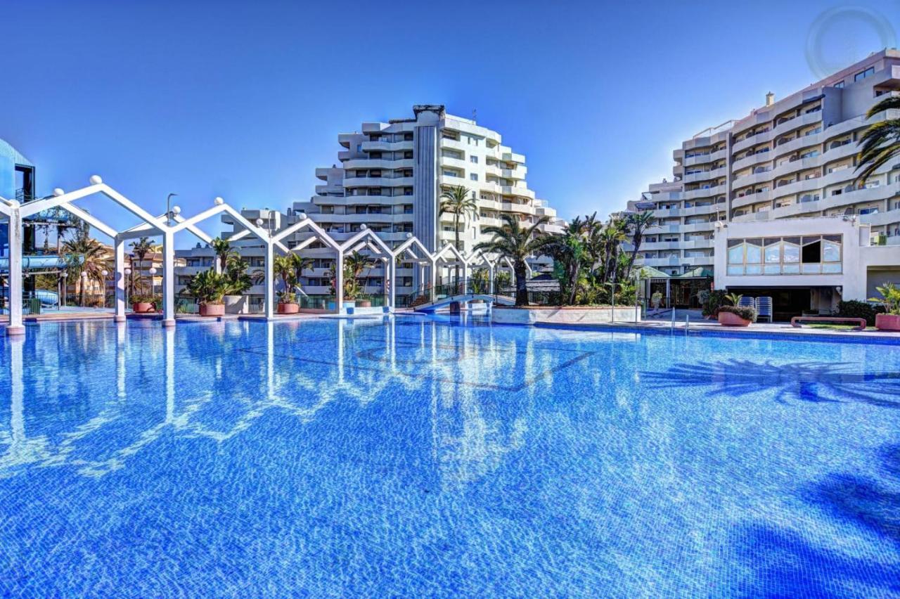 Apartamentos BENALBEACH Benalmadena Bagian luar foto
