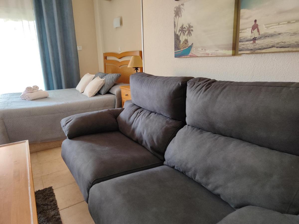 Apartamentos BENALBEACH Benalmadena Bagian luar foto