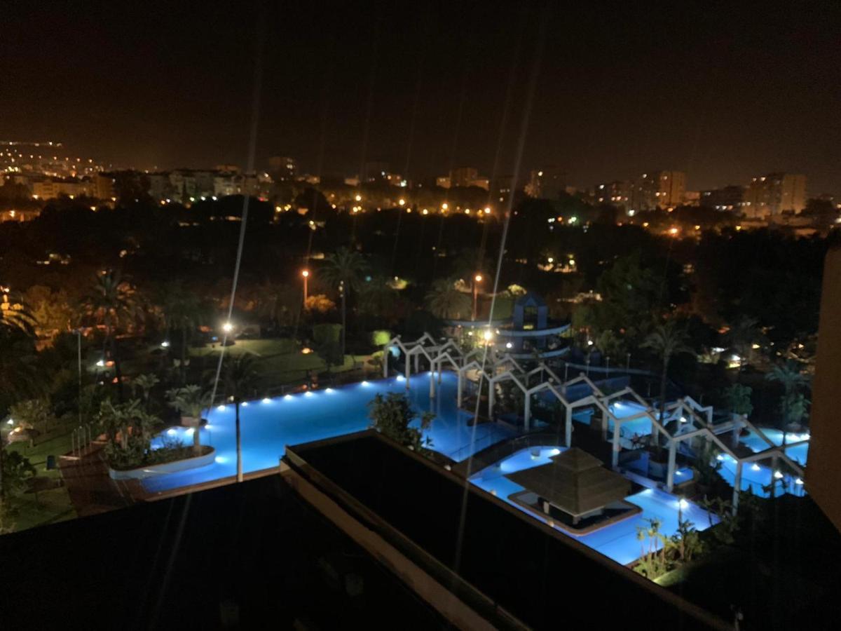 Apartamentos BENALBEACH Benalmadena Bagian luar foto