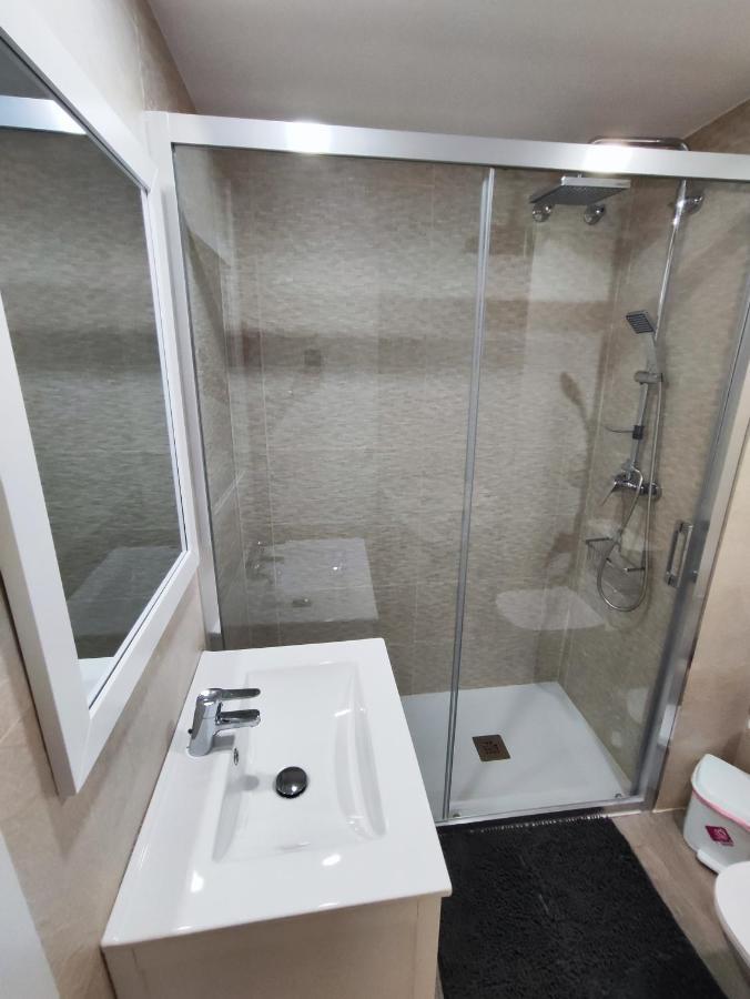 Apartamentos BENALBEACH Benalmadena Bagian luar foto