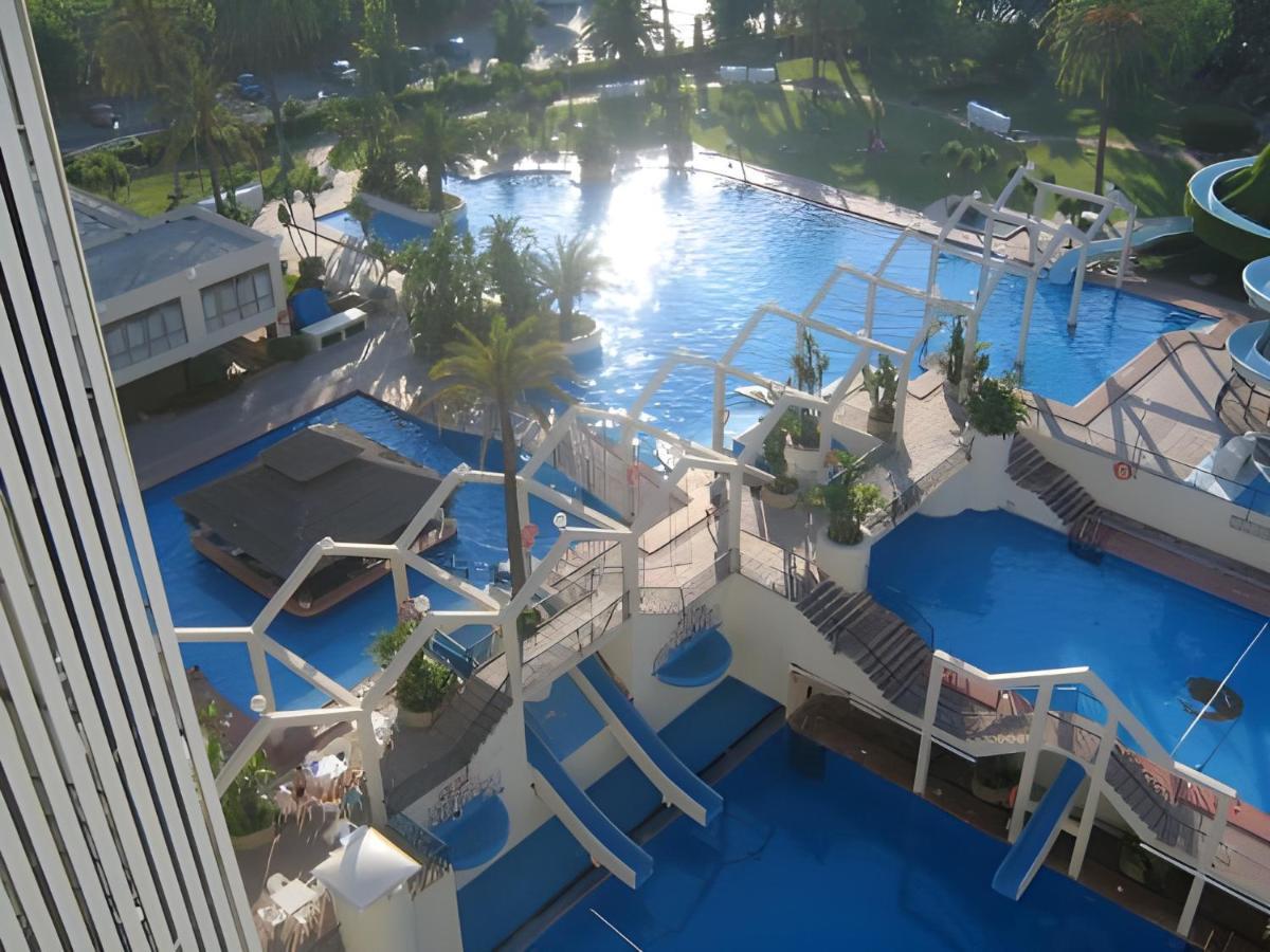 Apartamentos BENALBEACH Benalmadena Bagian luar foto