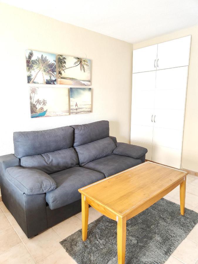 Apartamentos BENALBEACH Benalmadena Bagian luar foto