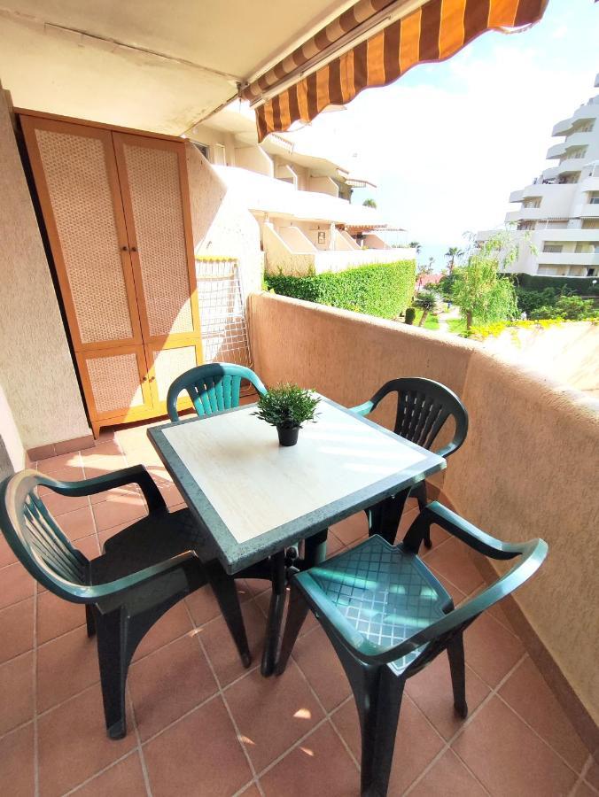 Apartamentos BENALBEACH Benalmadena Bagian luar foto