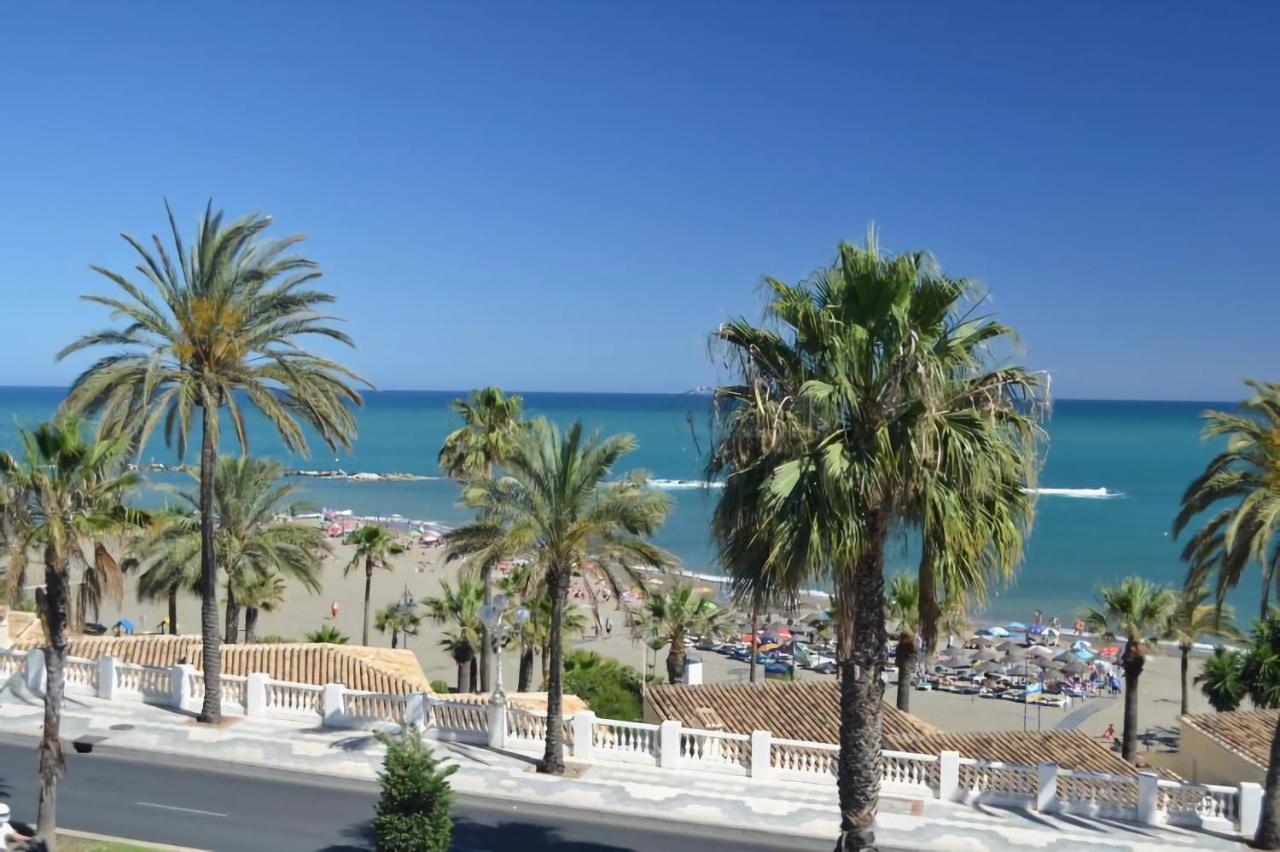 Apartamentos BENALBEACH Benalmadena Bagian luar foto