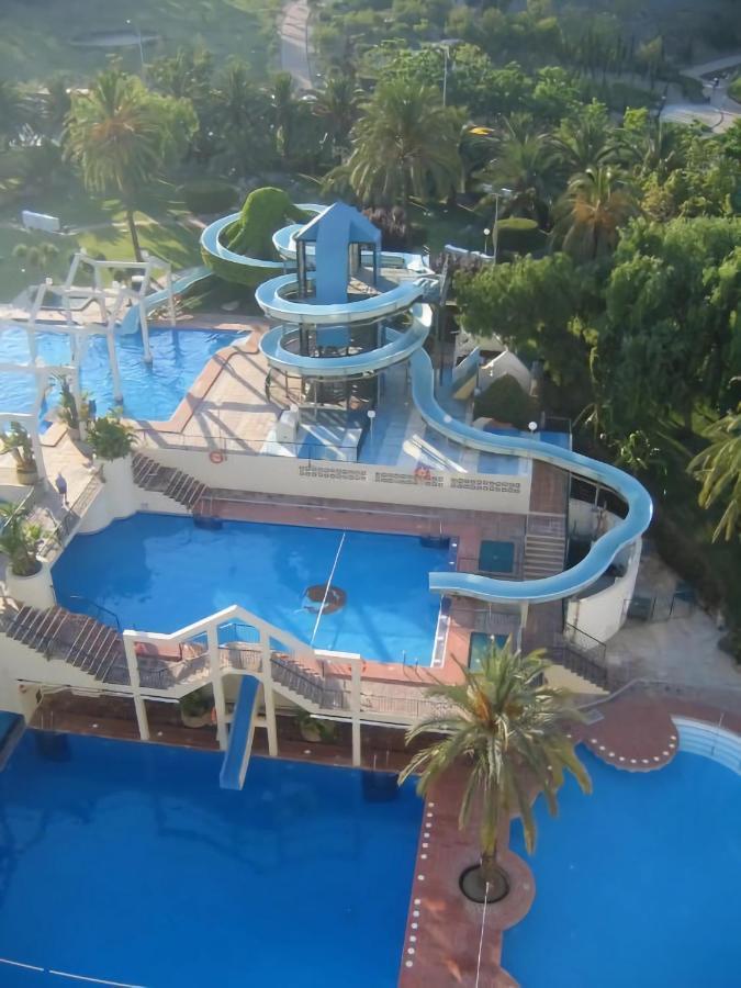 Apartamentos BENALBEACH Benalmadena Bagian luar foto