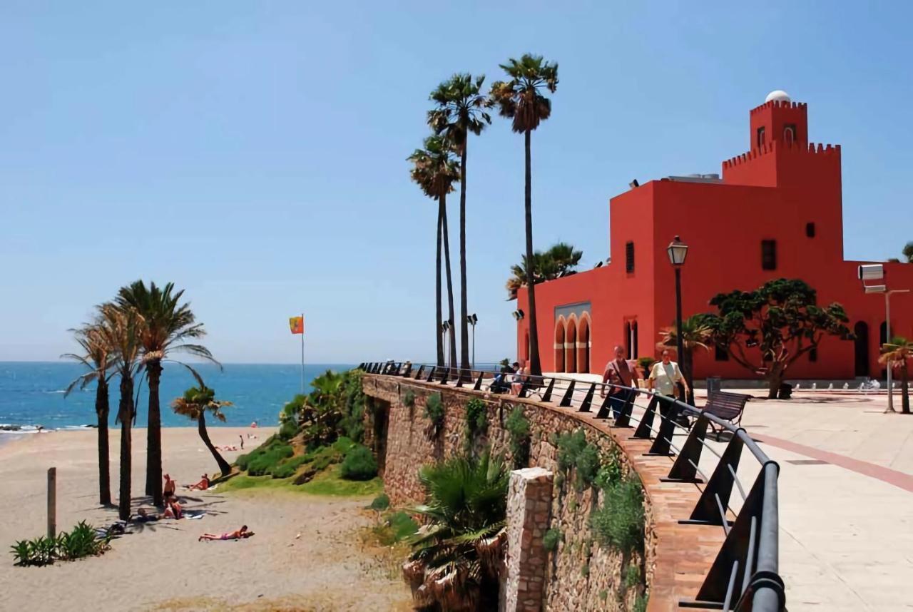 Apartamentos BENALBEACH Benalmadena Bagian luar foto