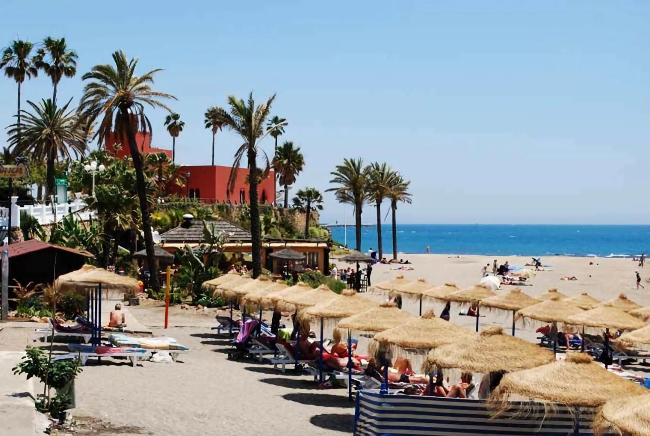 Apartamentos BENALBEACH Benalmadena Bagian luar foto
