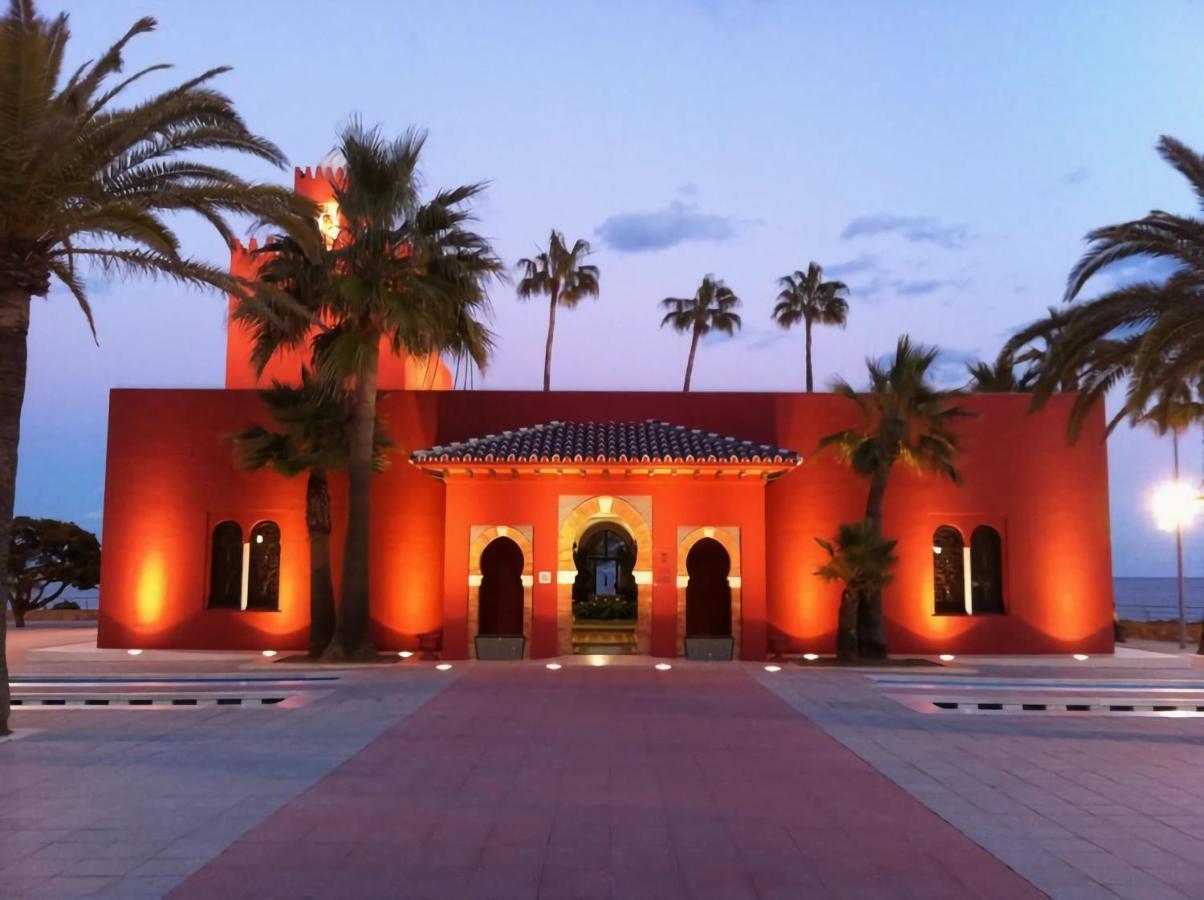 Apartamentos BENALBEACH Benalmadena Bagian luar foto
