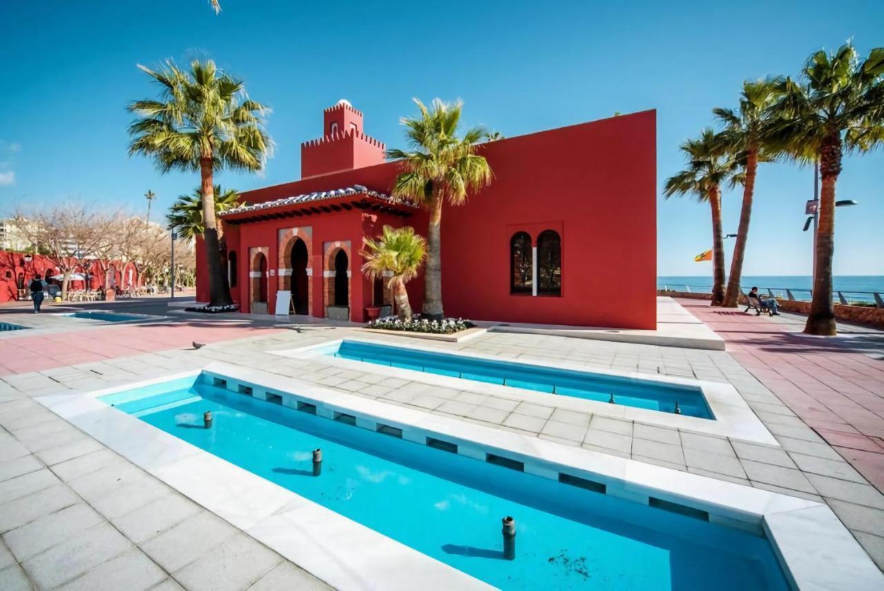 Apartamentos BENALBEACH Benalmadena Bagian luar foto